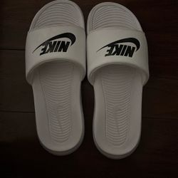 Nike Men Slides 10 