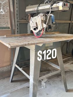 Black & Decker Arm Saw