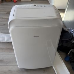 Insignia Portable Air Conditioner 10,000 BTU
