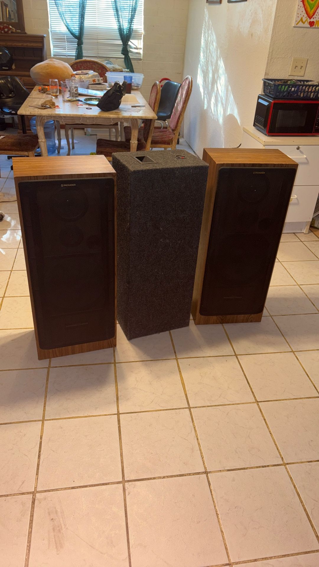 Vintage Pioneer Speakers In Great Condition