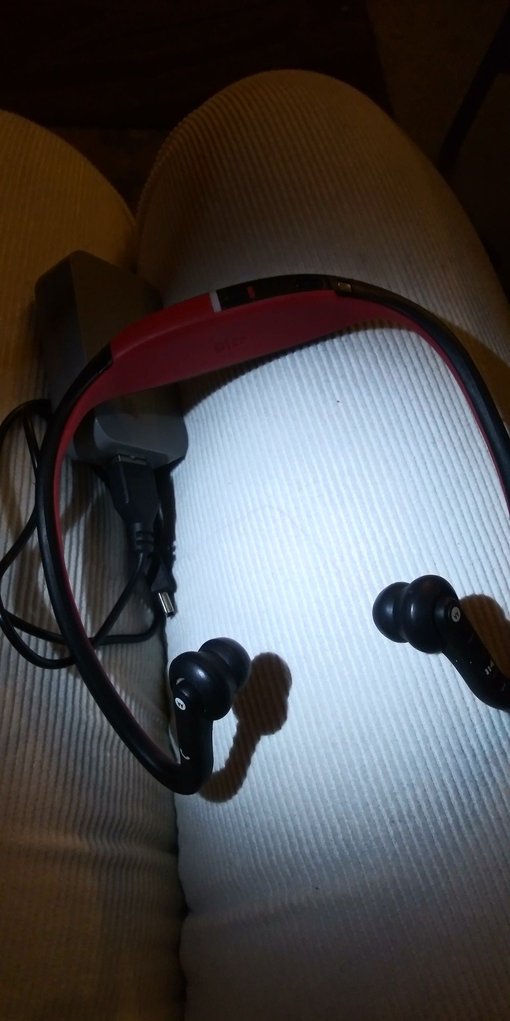 Motorola Bluetooth headphones