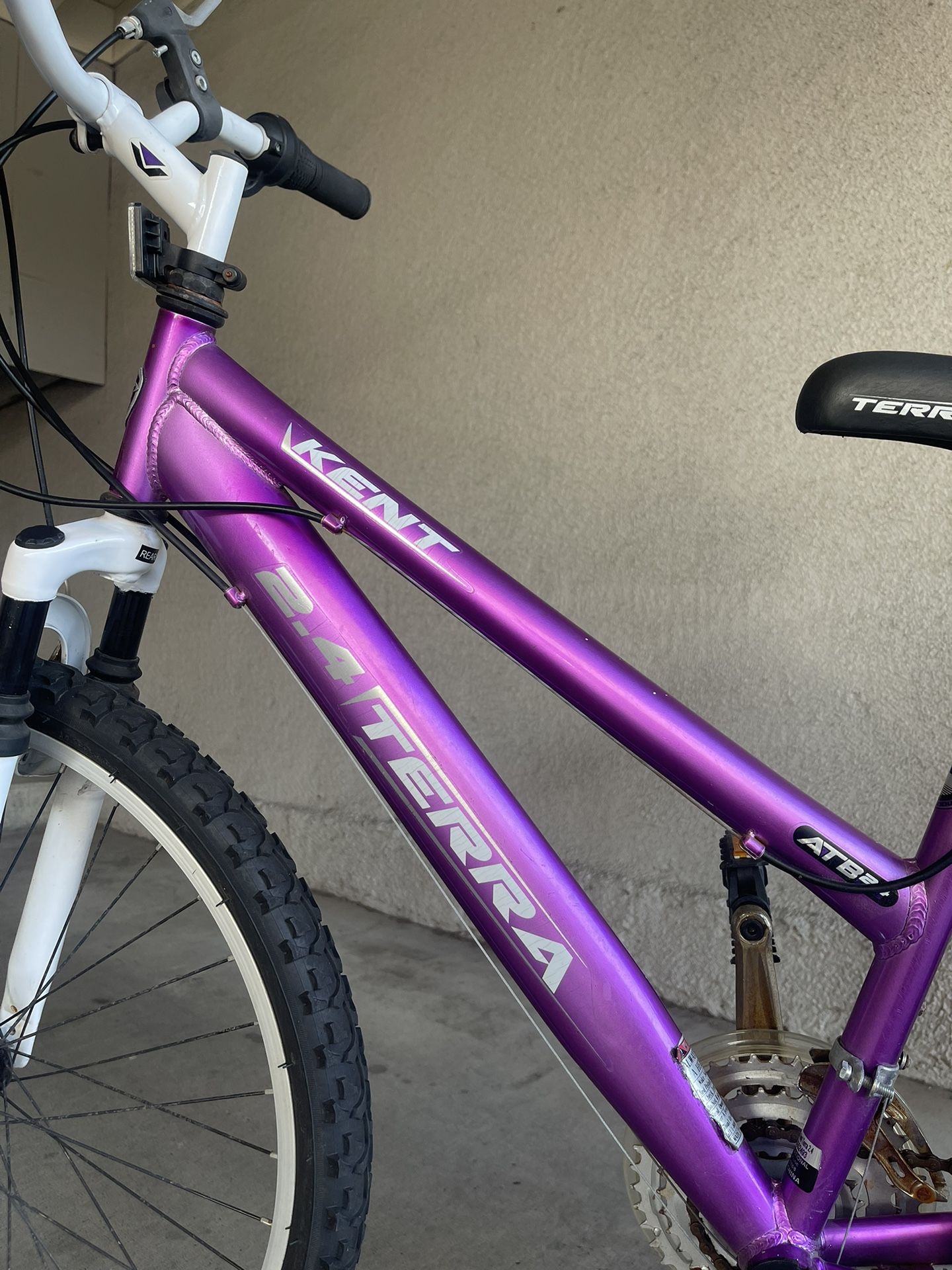 Kent Terra 2.4 24 Girls Mountain Bike Purplek for Sale in Rossmoor CA OfferUp