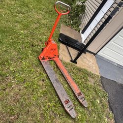 5500 Pallet Jack