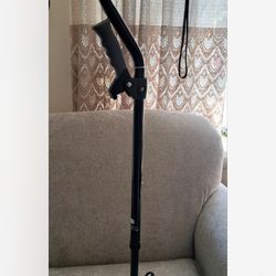 Carex Uplift Quad Cane, Walking Cane for Men & Women with 4-Pronged Base for Extra Balance & Stability, Walking Sticks for Seniors & Adults with Secon