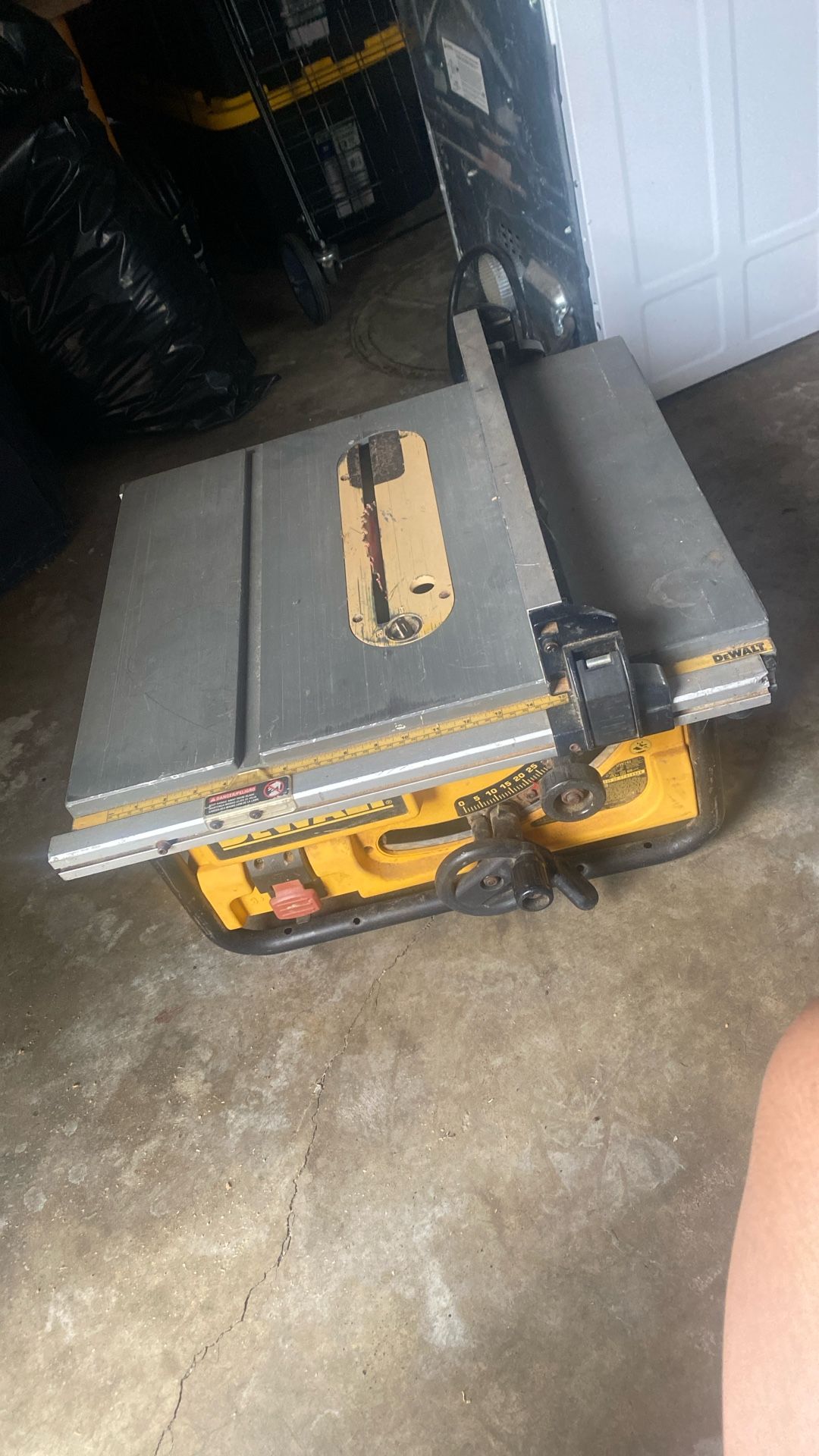 Dewalt Portable Jobsite Tablesaw
