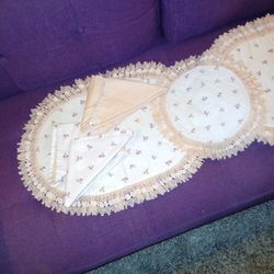 Handmade Placemats With Centerpiece And Napkins. Set Of 4.