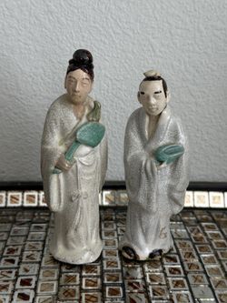Rare Antique 1930’s Pair of Crackled Porcelain Chinese Man & Woman Mudmen 