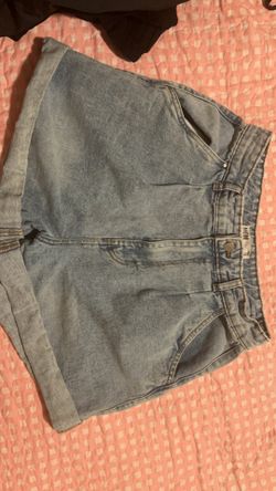 Good Conditions Short 