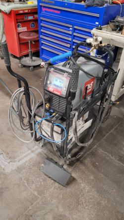 H&S Autoshot TIG & MIG Welder on Cart with leads and pedals BARELY USED