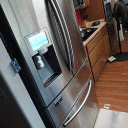 Samsung Smart Refrigerator 