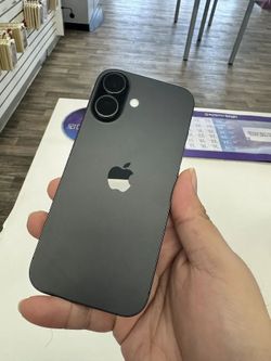 Apple - iPhone 17 6.3" (T-Mobile Locked) (Premium Pre-owned) / 256GB| $5 Down | Payment plan available
