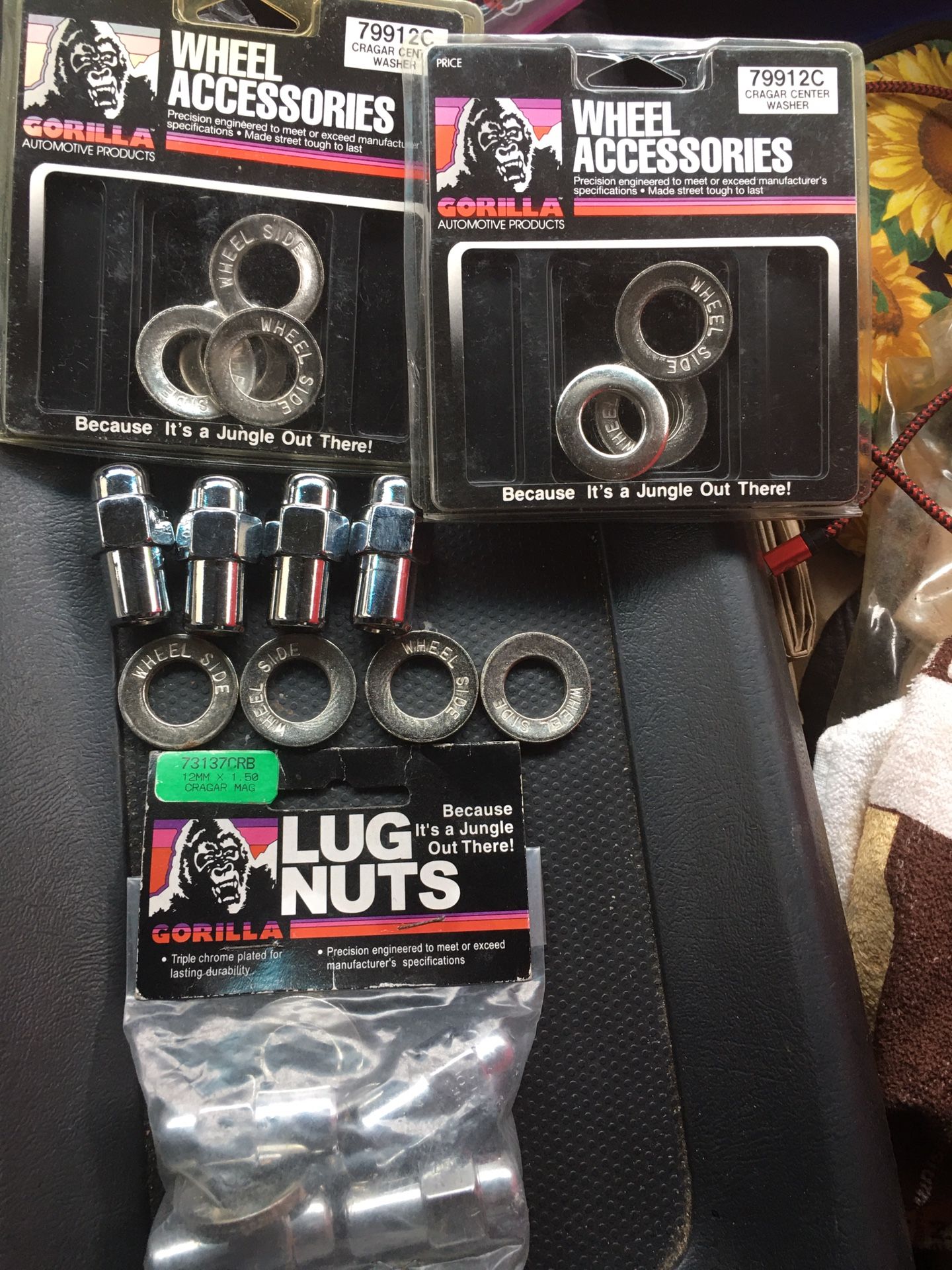 BRAND NEW 8-CRAGAR MAG LUG NUTS 12MM X 1.50 AND 18 CRAGAR CENTER WASHERS $25.00