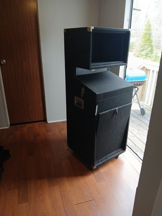 Custom SUBWOOFER ENTY ENCLOSURE READY TO
