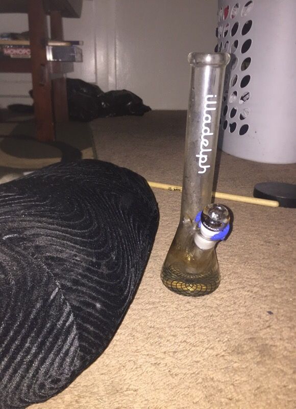 Illadelph Bong