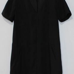 Banana Republic Little Black Dress Sheath Size 8 - V Neck, Short Sleeve, Casual