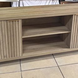 OAKHAM 5 Drawer Dresser, Fluted Vertical Chest of Drawers