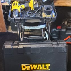 DeWalt 18 VOLT Drill & Recipicating Saw