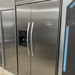 Kitchen Aid 42” Built In Refrigerator In Stainless Steel Used