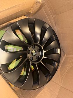 TESTLA model Y performance Brand new RIM