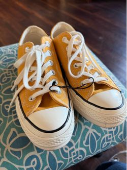 Womens size 6.5 CONVERSE ALL STAR CHUCK 70 LOW CANVAS UNISEX