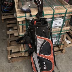 Golf cubgs and bag