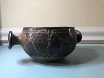 Unique Shape old Bowl
