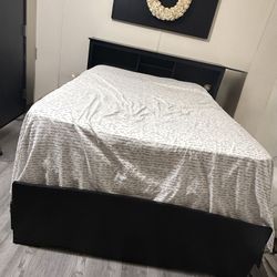 Ashley Queen Size Bedroom Set