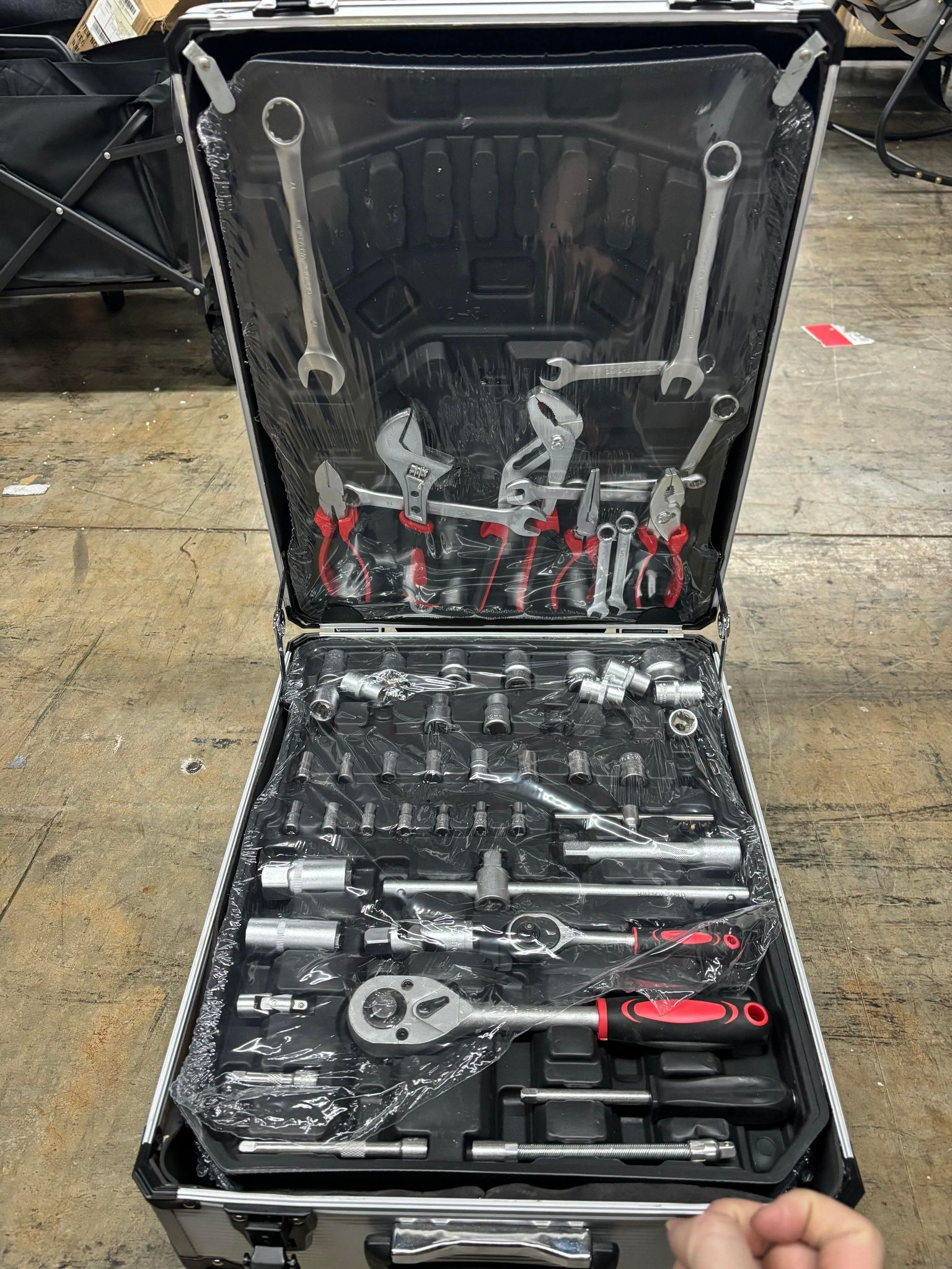 Auto Repair Combination Spanner Hand Mechanics Tool Wrench Socket Tool Box Set