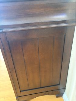Cabinet stand