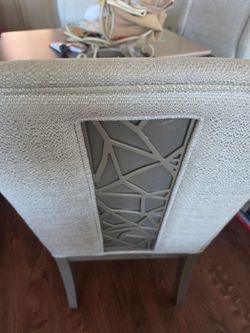 4 elegant dining chairs white / gray ..excellent