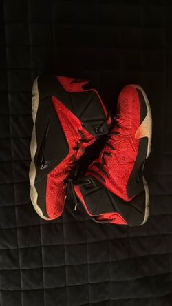 Nike LeBron XII 12 EXT King’s Cloak