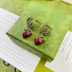 New Heart-Shaped Gemstone Stud Earrings