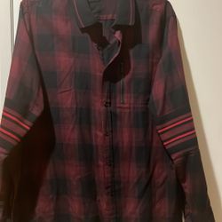 Sean John plaid button down shirt that can be worn dressy or casual.  Size 2XL  Stylish shirt for the confident man. See pictures