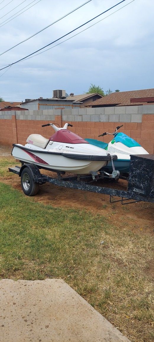 Wave runner and sea doo jet skis 