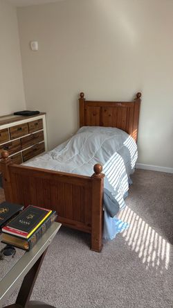 Single bed with mattress