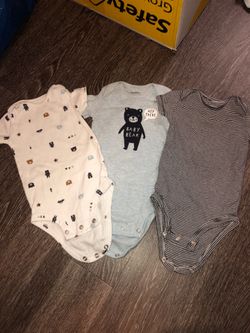 Set of 3 baby onesies