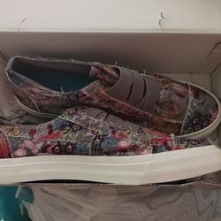 Brand New Women's Shoes Size8.5 Puo 