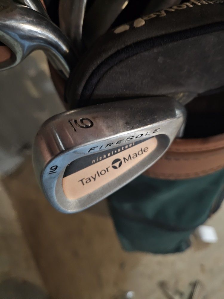 Taylor Made Woman’s Golf Clubs