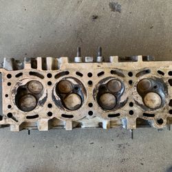 84 and up Toyota 22R cylinder head