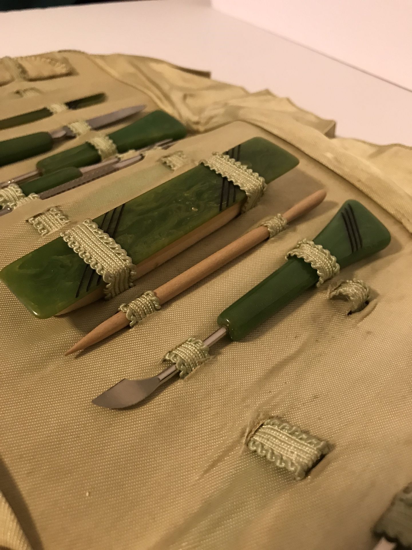 Antique 1920’s Green BakeLite 11 Piece Manicure Vanity Set & Holder