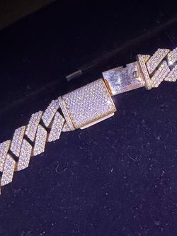 Cuban chain passes diamond test