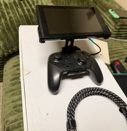 Nintendo Switch Animal Crossing Edition (Pro Controller and Zelda BOTW game included)