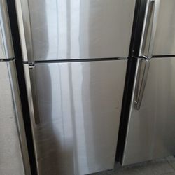 Top Frezeer Stainless-Steel Frigidaire 