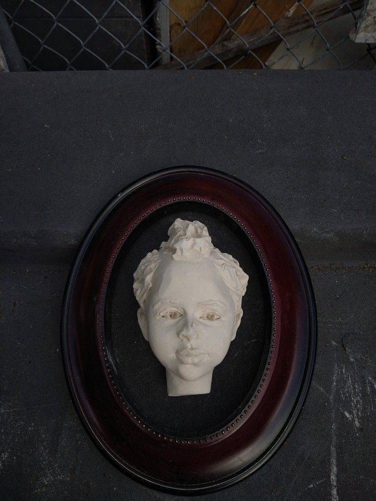 Face Picture Frame