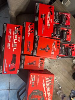 MILWAUKEE M18