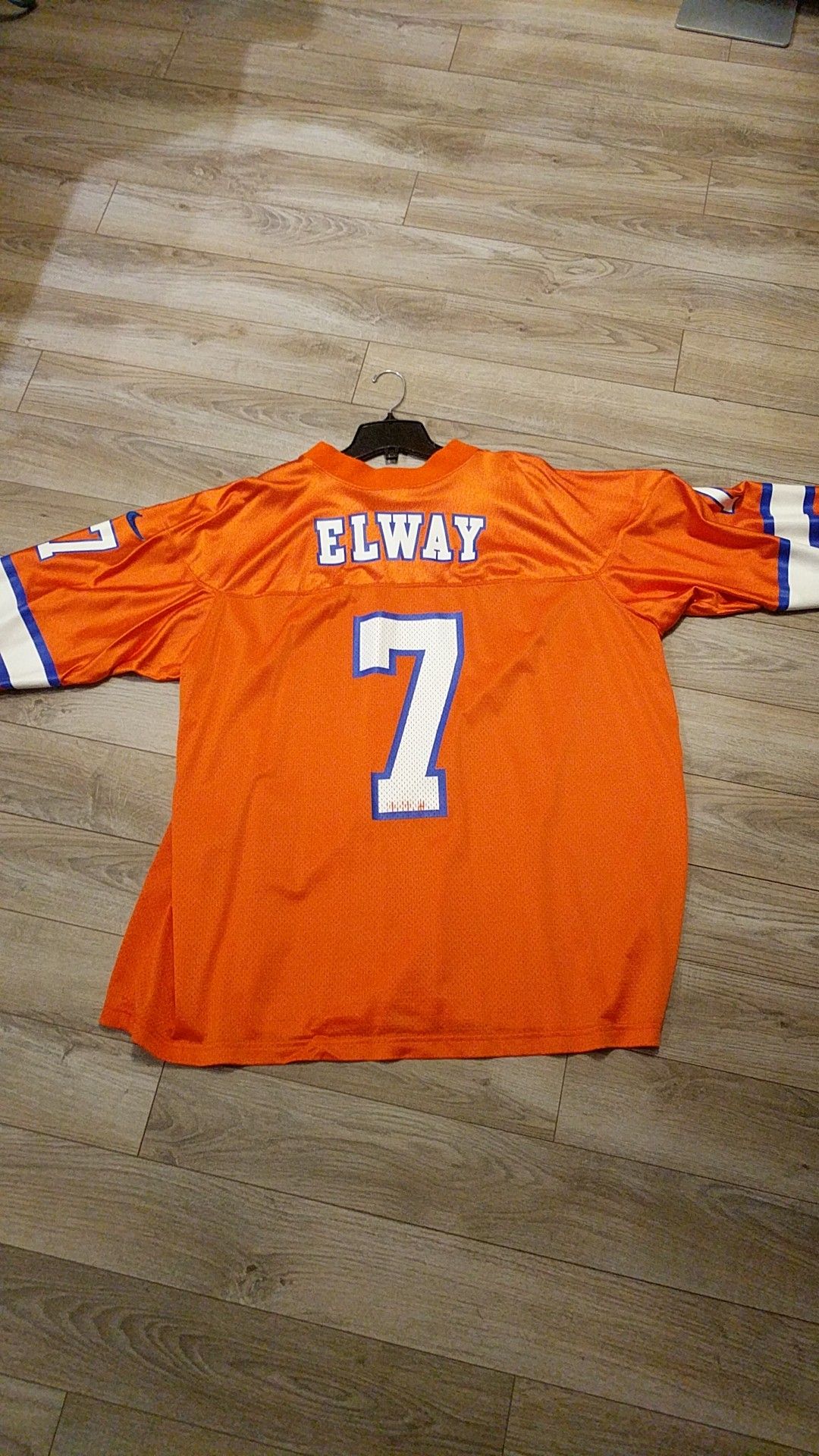 John Elway Jersey Denver Broncos for Sale in Edinburg, TX - OfferUp