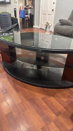 Free Tv stand