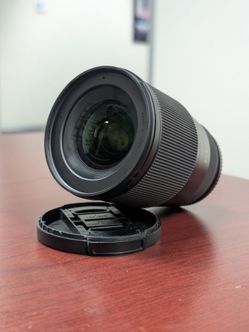 Sigma 16mm F/1.4 DN Contemporary Lens for Fujifilm X-Mount