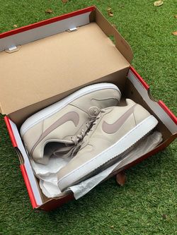 Size 9 1/2 - Womens Nike Ebernon Low