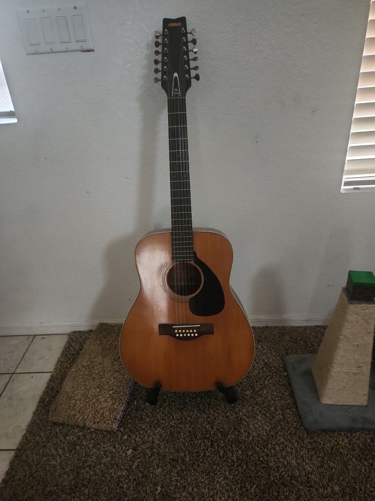 Yamaha 12 String Guitar FG-230